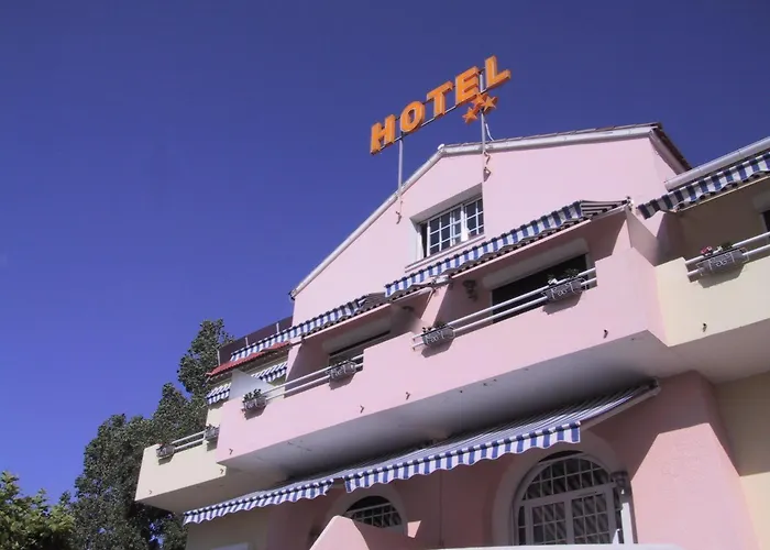 Hotel Logis L'esterella 3*