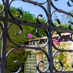 Logis L'esterella Hotel 3*