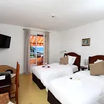 Logis L'esterella Hotel 3*