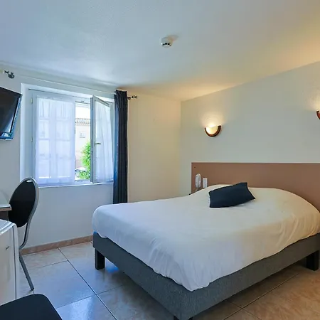 Hotell Logis L'esterella