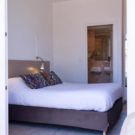 Logis L'esterella Hotell 3*
