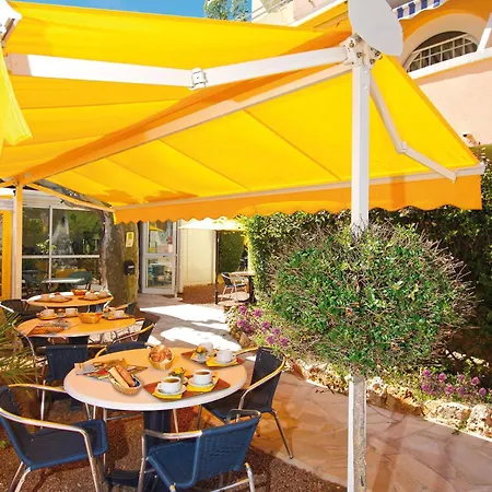 Hotell Logis L'esterella Saint-Raphaël