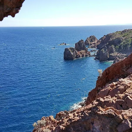 Logis L'esterella Hotel Saint-Raphaël