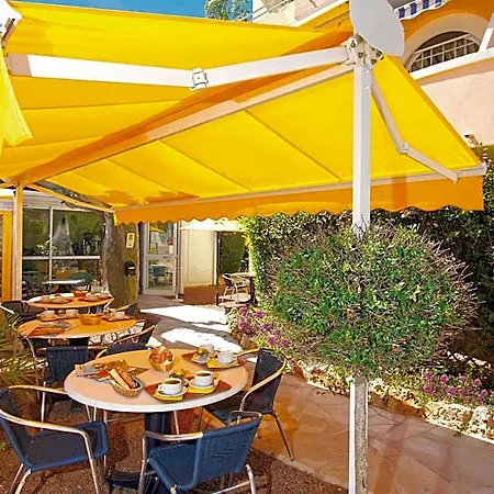 Hotel Logis L'esterella 3*