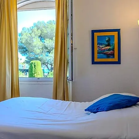 Logis L'esterella 3* Saint-Raphaël
