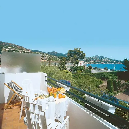 Logis L'esterella 3* Saint-Raphael (Var)