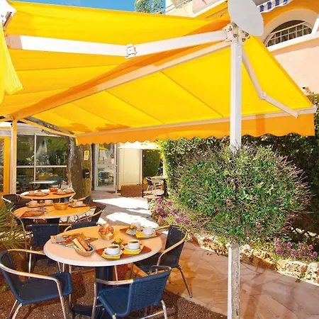 Logis L'esterella 3* Saint-Raphael (Var)
