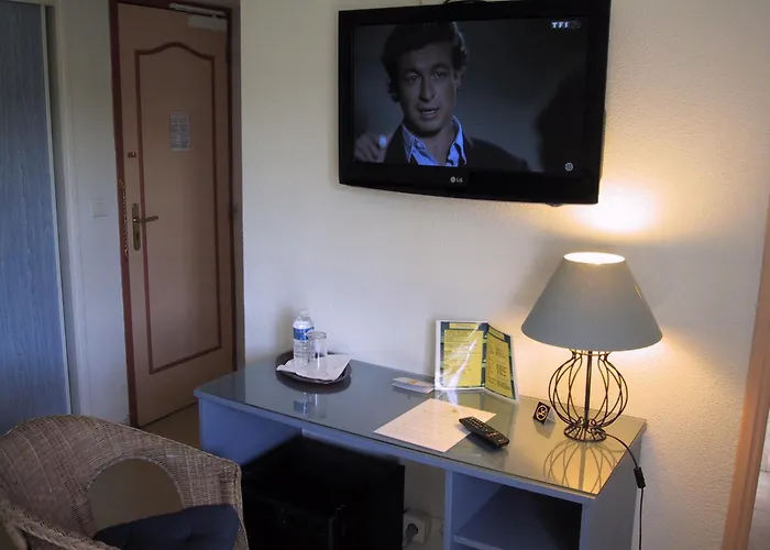 Hotel Logis L'esterella