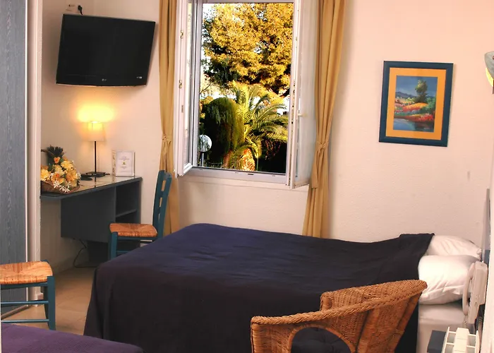 Logis L'esterella Saint-Raphaël