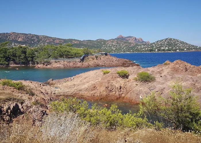 Logis L'esterella Saint-Raphaël